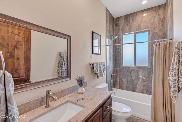 4456 W Placita Roca Escondida, Tucson, AZ 85745