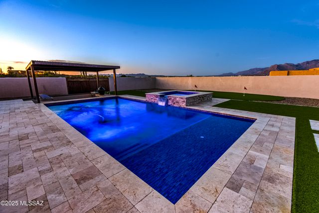 4456 W Placita Roca Escondida, Tucson, AZ 85745