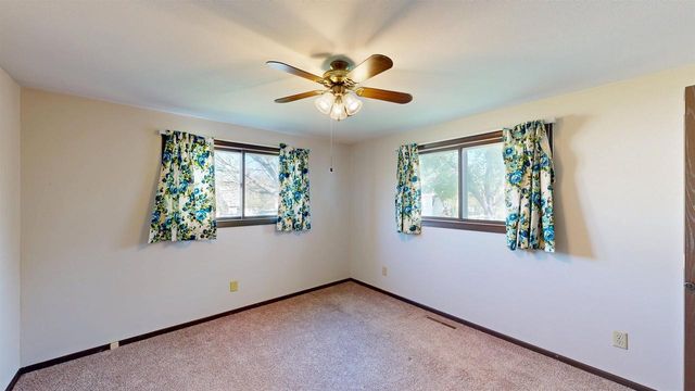 1027 Prairie Avenue, Hillsboro, WI 54634