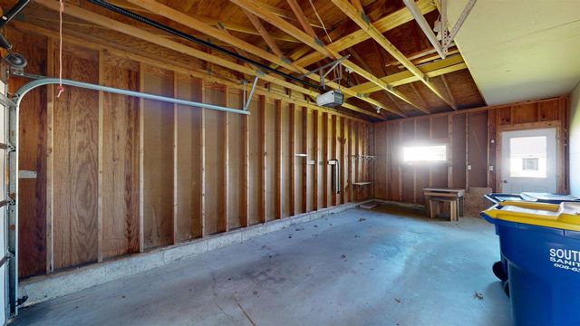 1027 Prairie Avenue, Hillsboro, WI 54634