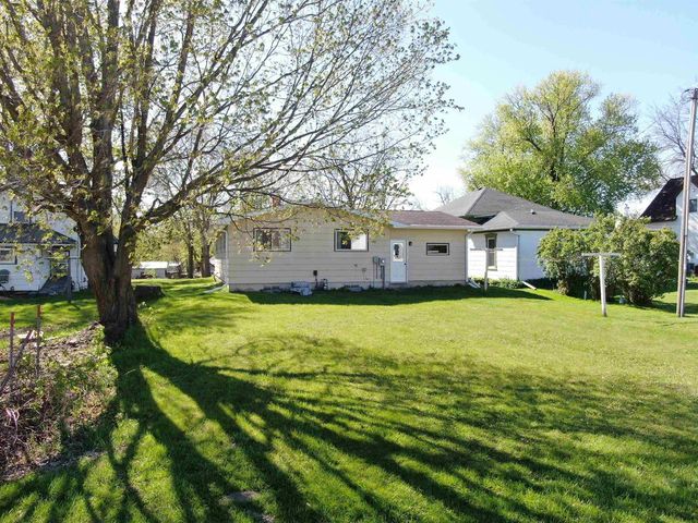 1027 Prairie Avenue, Hillsboro, WI 54634