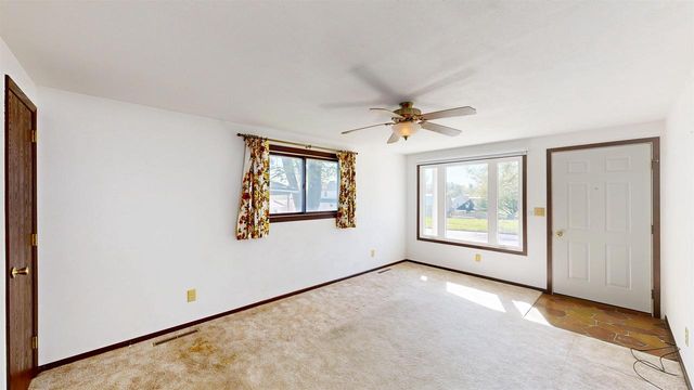 1027 Prairie Avenue, Hillsboro, WI 54634
