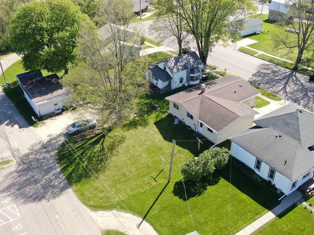 1027 Prairie Avenue, Hillsboro, WI 54634