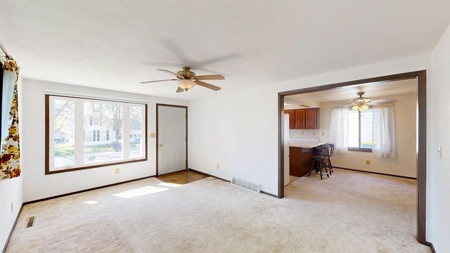 1027 Prairie Avenue, Hillsboro, WI 54634