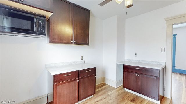 2411 8th Street, Cuyahoga Falls, OH 44221