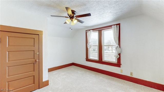 2411 8th Street, Cuyahoga Falls, OH 44221