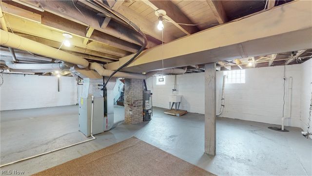 2411 8th Street, Cuyahoga Falls, OH 44221