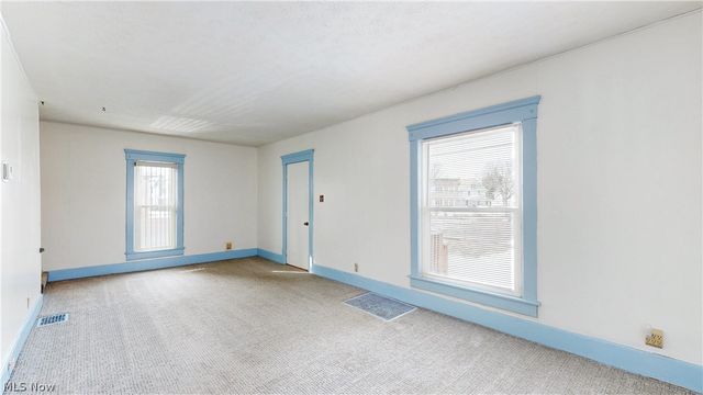 2411 8th Street, Cuyahoga Falls, OH 44221