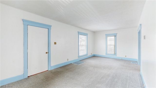 2411 8th Street, Cuyahoga Falls, OH 44221