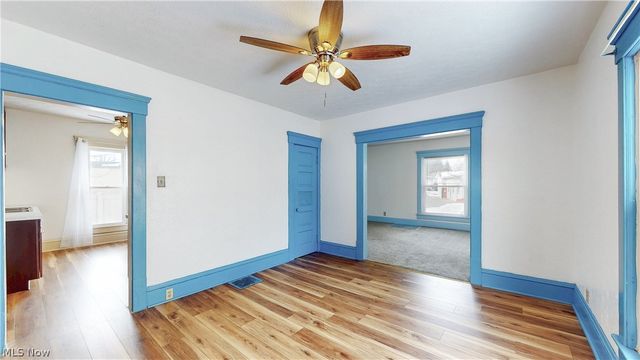 2411 8th Street, Cuyahoga Falls, OH 44221