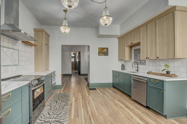 1613 Greenup Street, Covington, KY 41011