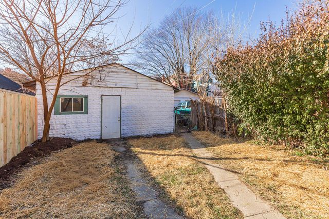 1613 Greenup Street, Covington, KY 41011