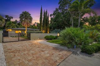 418 SAPPHIRE DRIVE, Sarasota, FL 34234
