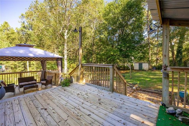 1749 Charrington Way, Powder Springs, GA 30127