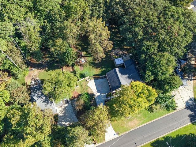 1749 Charrington Way, Powder Springs, GA 30127