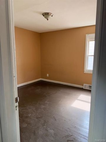 18846 Riopelle Street, Highland Park, MI 48203