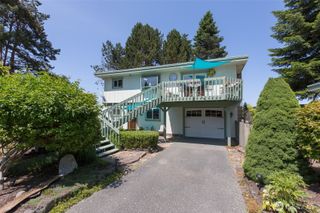 215 Amber Lane, Sequim, WA 98382
