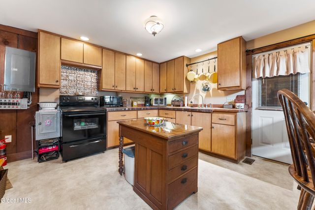 46-48 Dineen Road, Queensbury, NY 12845