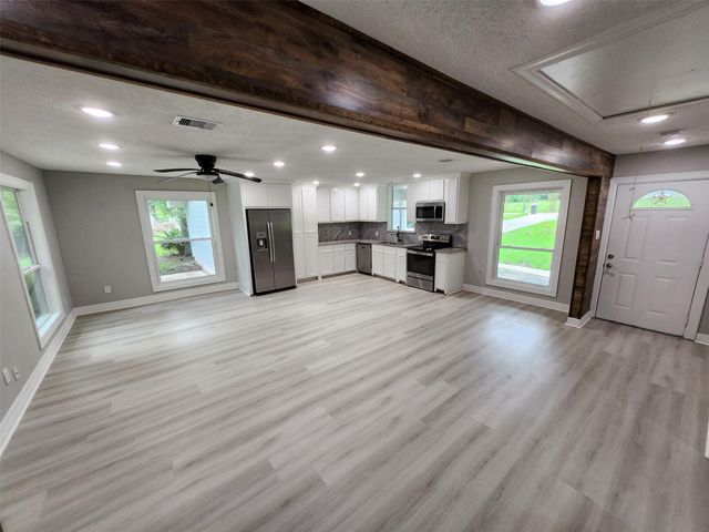 10747 Doe Hill Road, Montgomery, TX 77316