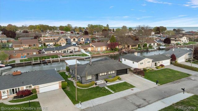 37912 Pointe Rosa Street, Harrison Charter Township, MI 48045