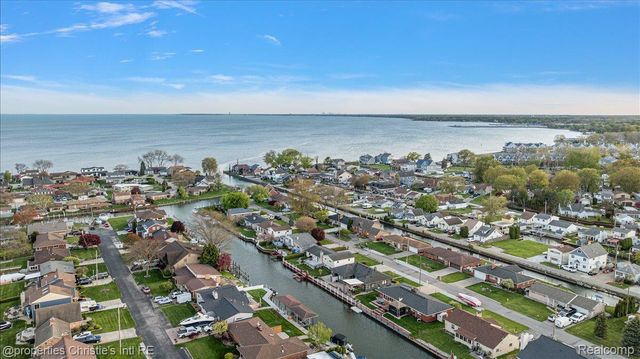 37912 Pointe Rosa Street, Harrison Charter Township, MI 48045