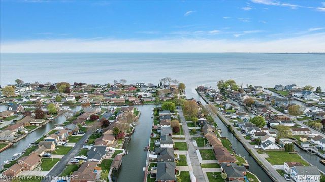 37912 Pointe Rosa Street, Harrison Charter Township, MI 48045