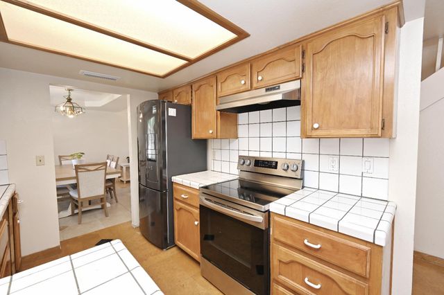 3449 W Wrenwood Avenue, Fresno, CA 93711