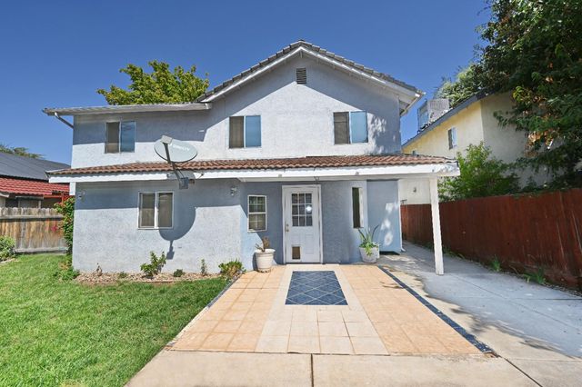 3449 W Wrenwood Avenue, Fresno, CA 93711