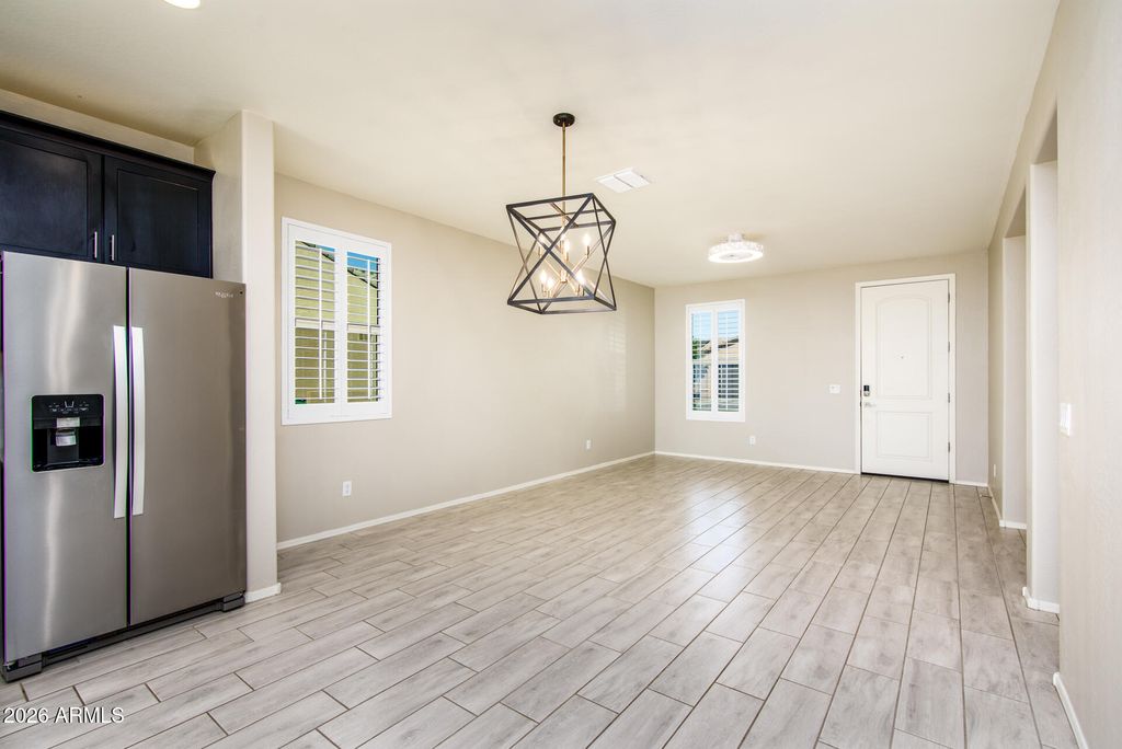 Image 11 of property listing at 42121 W CRIBBAGE Road, Maricopa, AZ 85138