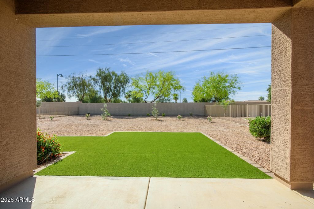 Image 26 of property listing at 42121 W CRIBBAGE Road, Maricopa, AZ 85138