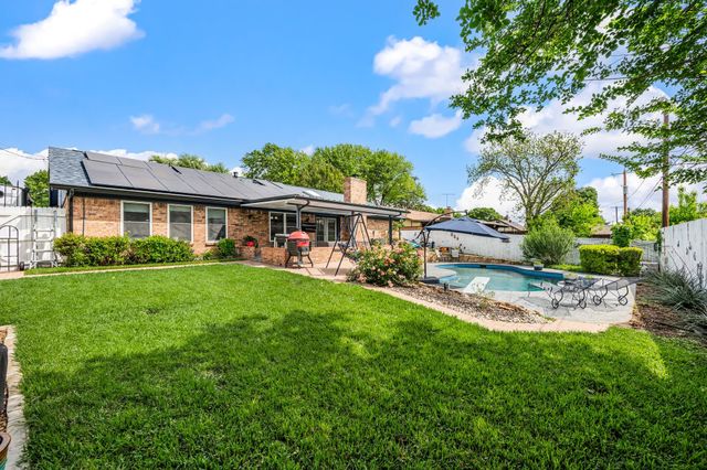 333 Mountainview Drive, Hurst, TX 76054