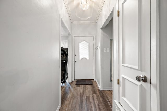 333 Mountainview Drive, Hurst, TX 76054