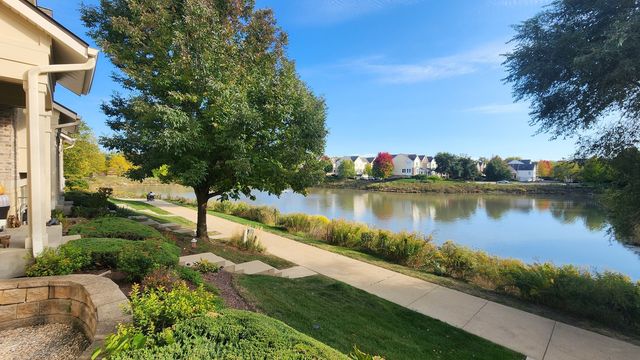 5502 Cambridge Way, Hanover Park, IL 60133