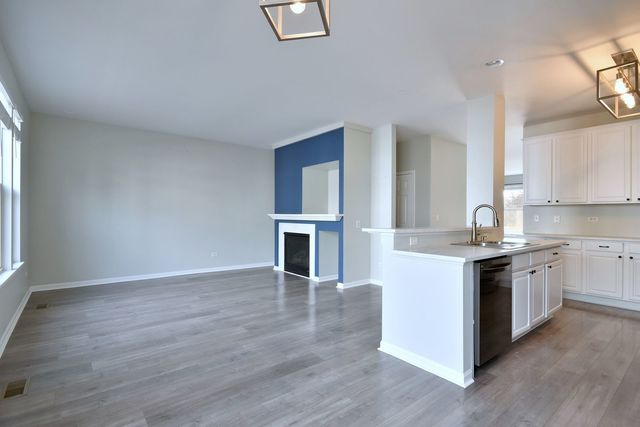 5502 Cambridge Way, Hanover Park, IL 60133