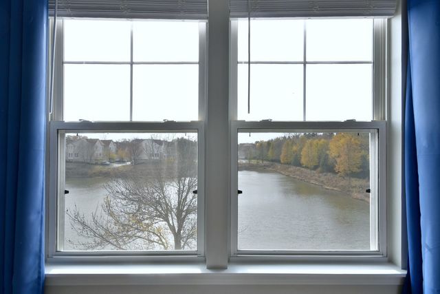 5502 Cambridge Way, Hanover Park, IL 60133