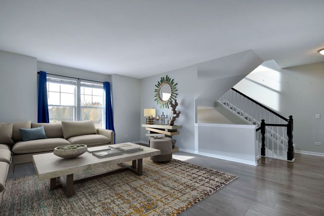 5502 Cambridge Way, Hanover Park, IL 60133