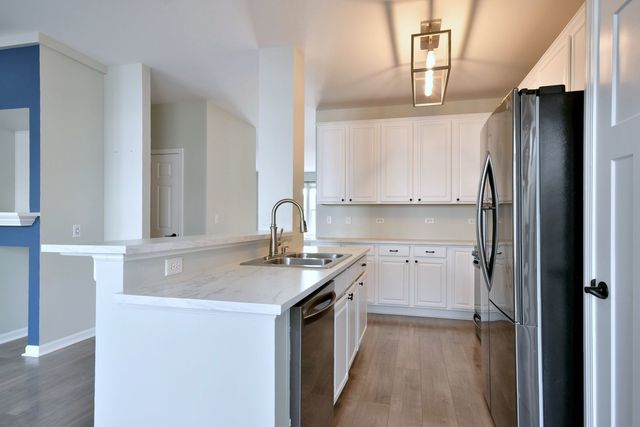 5502 Cambridge Way, Hanover Park, IL 60133