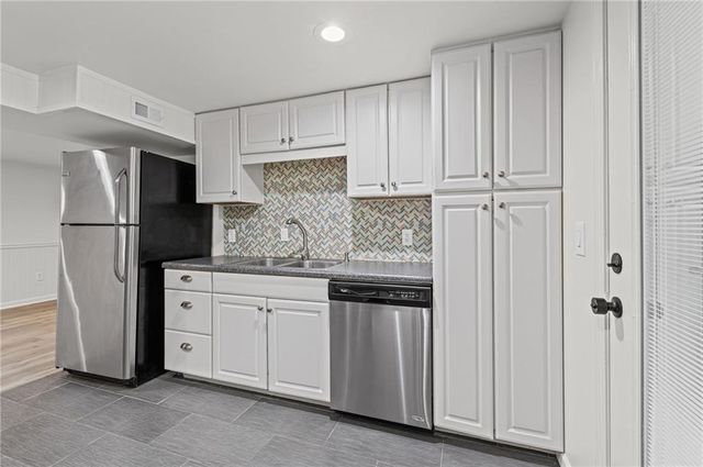 221 Wilshire Boulevard, Liberty, MO 64068