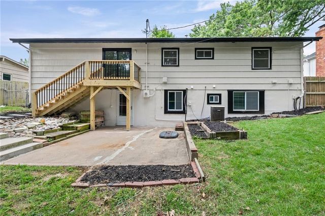 221 Wilshire Boulevard, Liberty, MO 64068