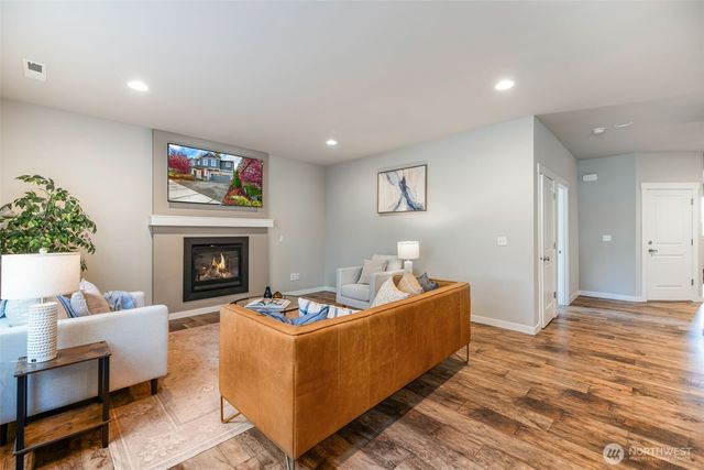 3311 104th Avenue NE, Lake Stevens, WA 98258