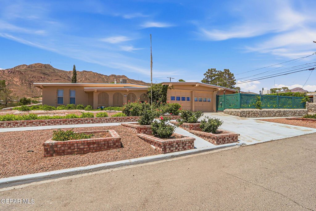 2629 MOUNTAIN Avenue, El Paso, TX 79930