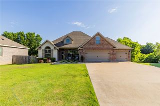 7114 Devonshire Avenue, Springdale, AR 72762
