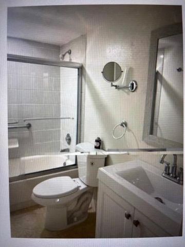 4164 Inverrary Drive 702, Lauderhill, FL 33319