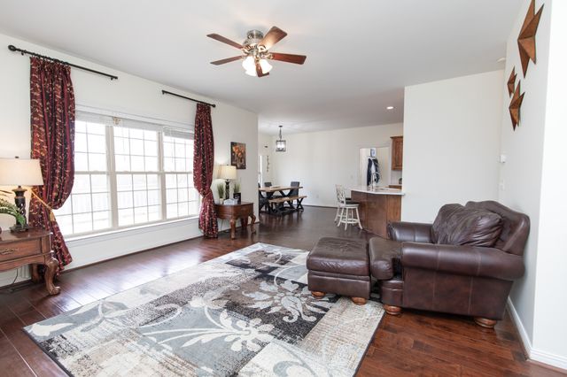 114 Cedar Ridge Ln, Hendersonville, TN 37075