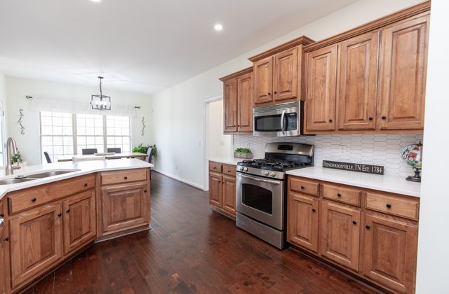 114 Cedar Ridge Ln, Hendersonville, TN 37075