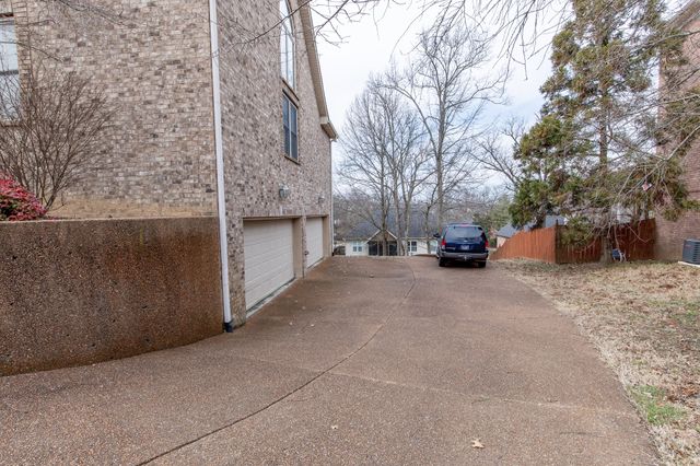 114 Cedar Ridge Ln, Hendersonville, TN 37075