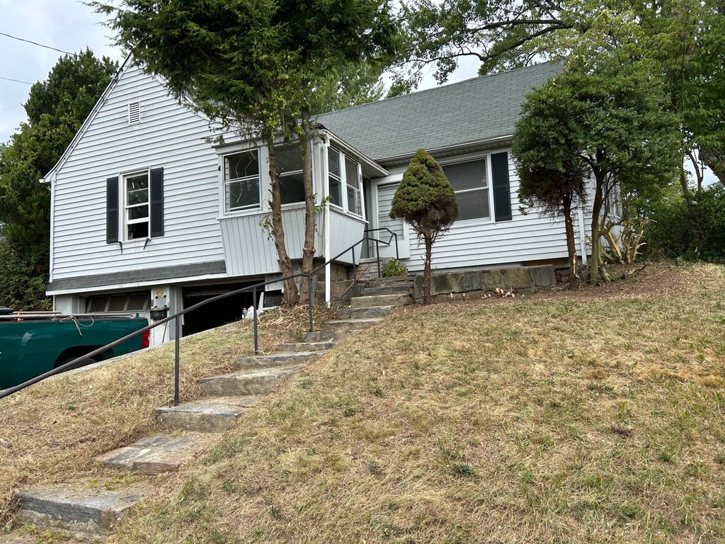 5 Wolcott Hill Road, Wethersfield, CT 06109