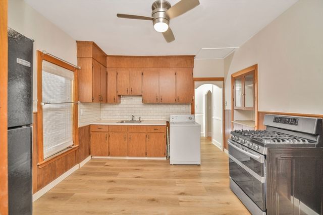 492 Metropolitan Ave 2, Boston, MA 02136