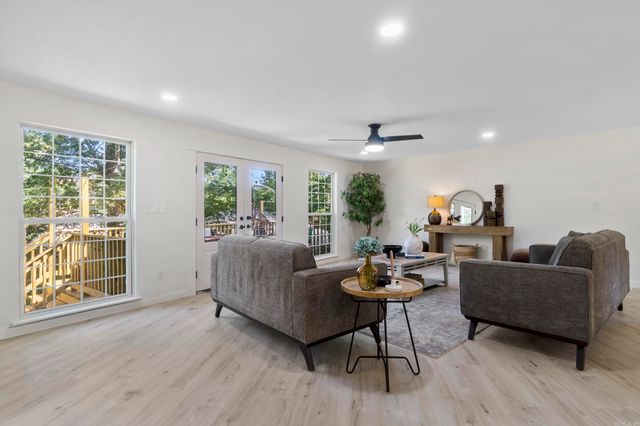 9320 Cloverhill Road, Little Rock, AR 72205