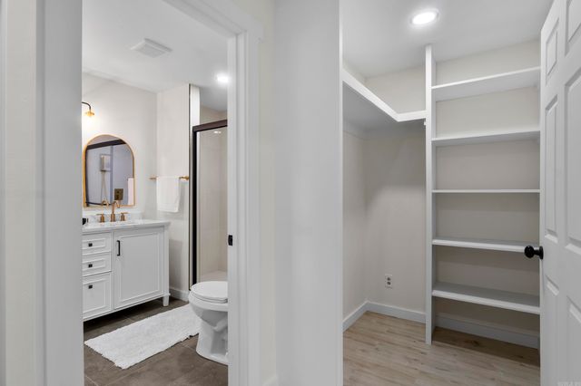 9320 Cloverhill Road, Little Rock, AR 72205